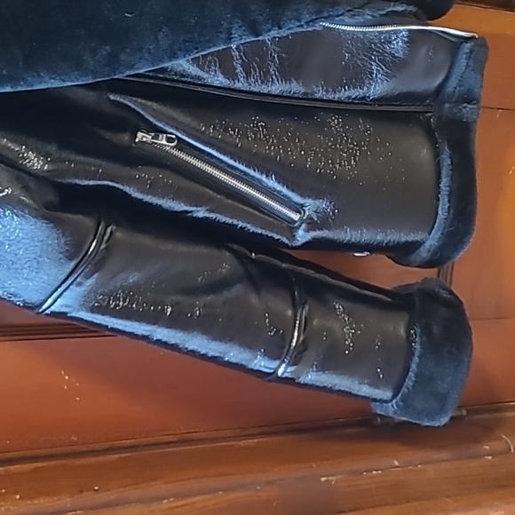 Steve Madden Faux Fur Coat - Picture 3 of 4